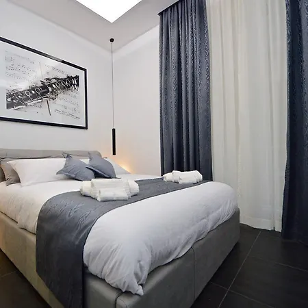 Quarantotto Apartment